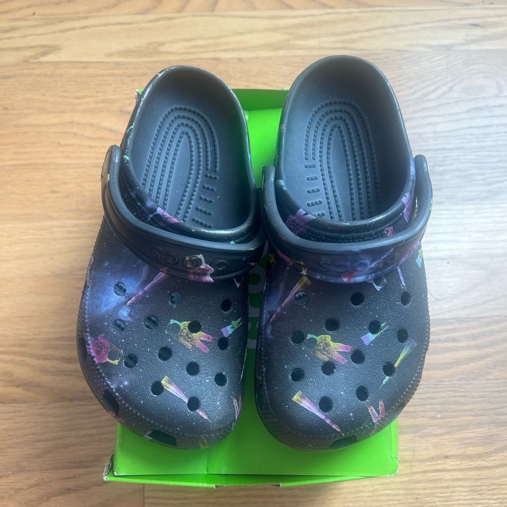 Crocs